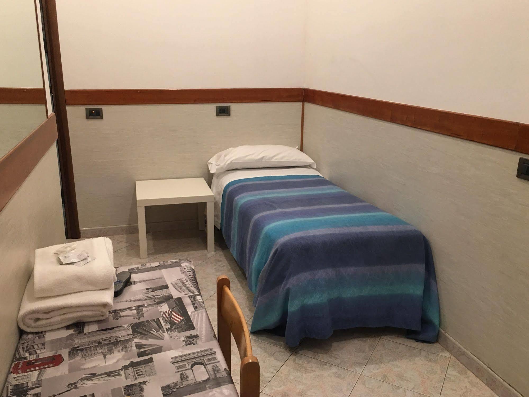 Hotel Soggiorno Blu Rome Bagian luar foto