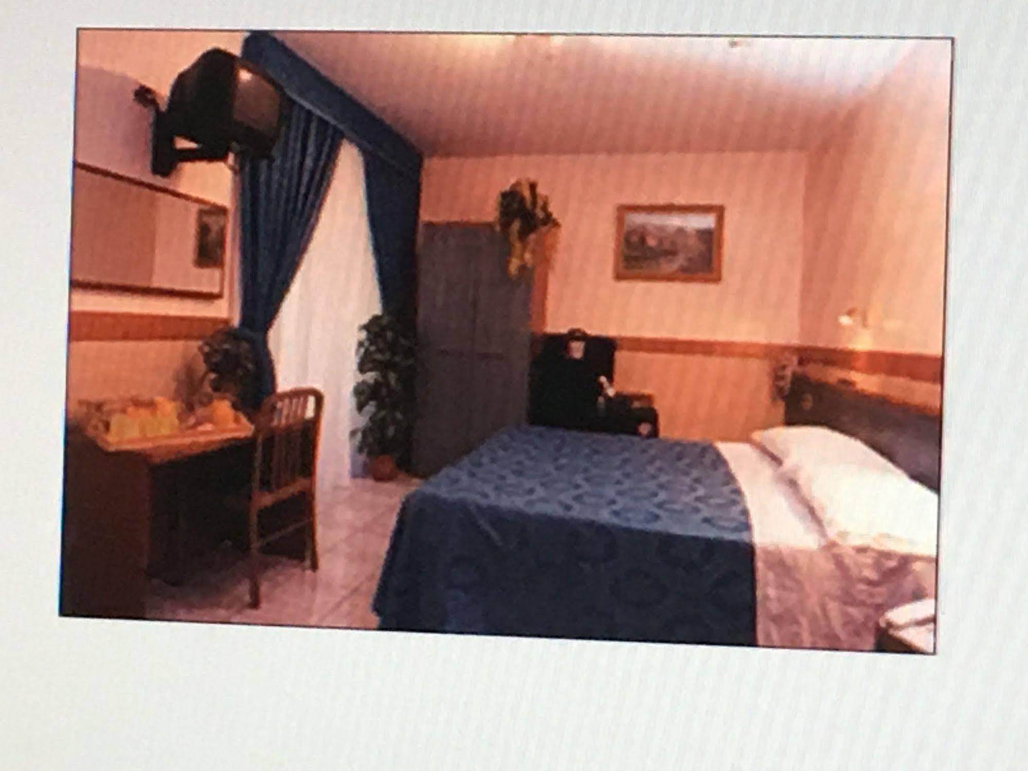 Hotel Soggiorno Blu Rome Bagian luar foto