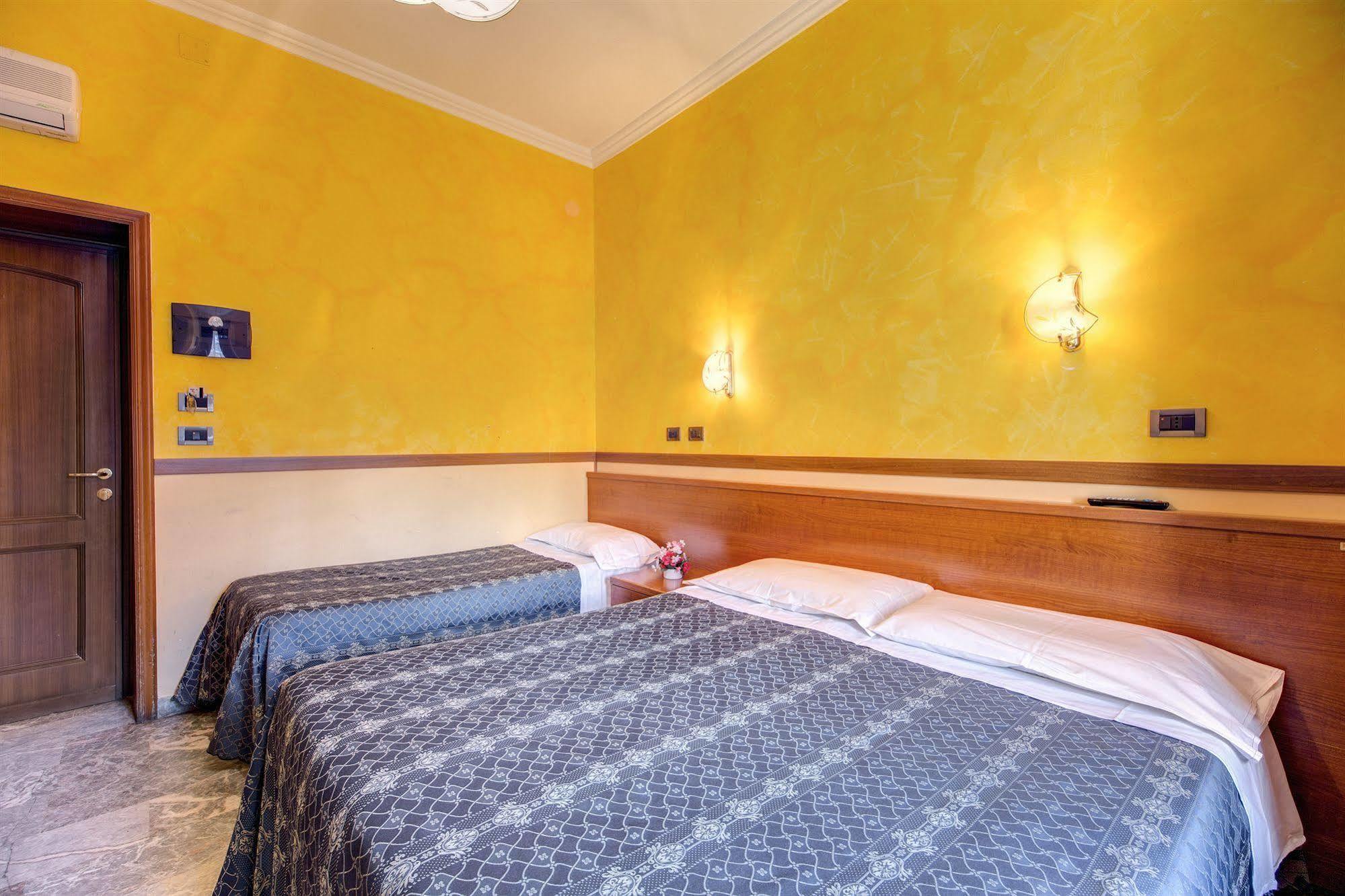 Hotel Soggiorno Blu Rome Bagian luar foto